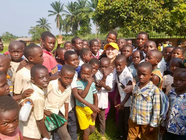 Rencontre avec les enfants — Basankusu · 2022