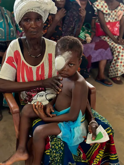 Famille au centre — Basankusu · 2022