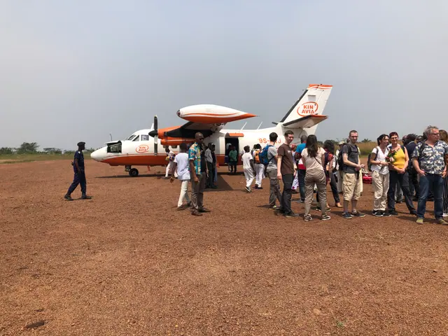 Arrivée de l’équipe en avion — Basankusu · 2025